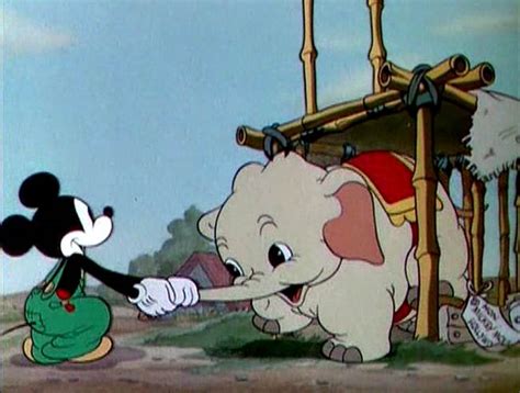 Слонёнок (мультфильм, 1936)
 2024.04.27 19:06 смотреть.

